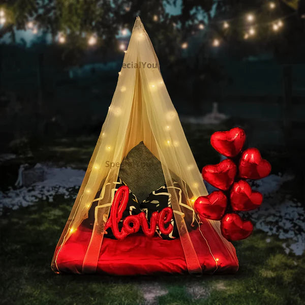 Romantic Love Curtain & Balloon Decor Set -Peak of 14 Pcs